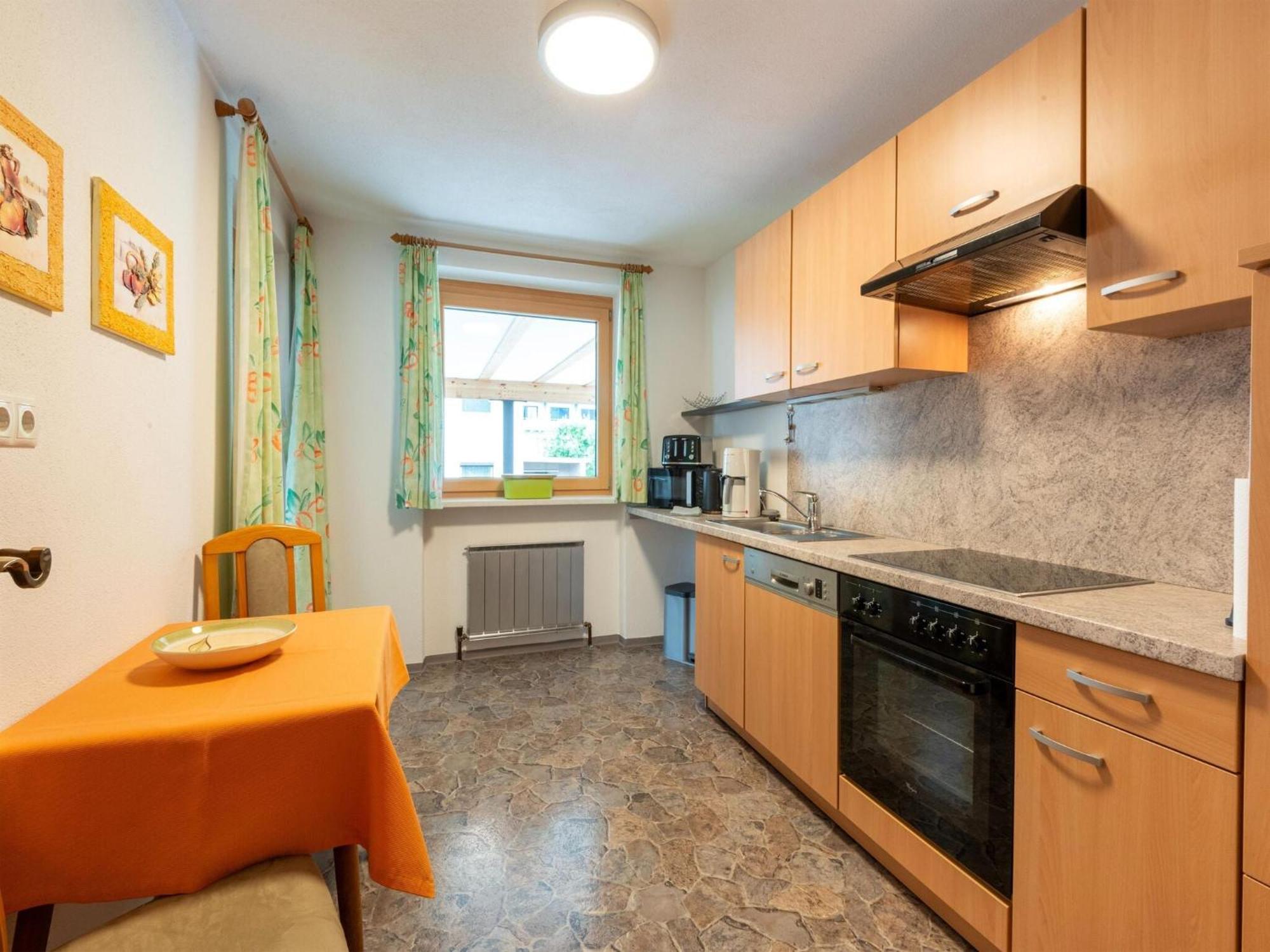 Flat Schwemberger, * Fügen
